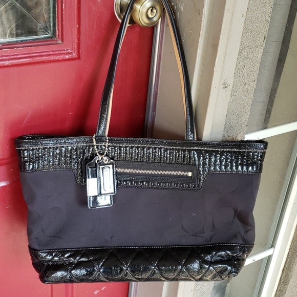 Coach bag used but great  Condition - Picture 1 of 8